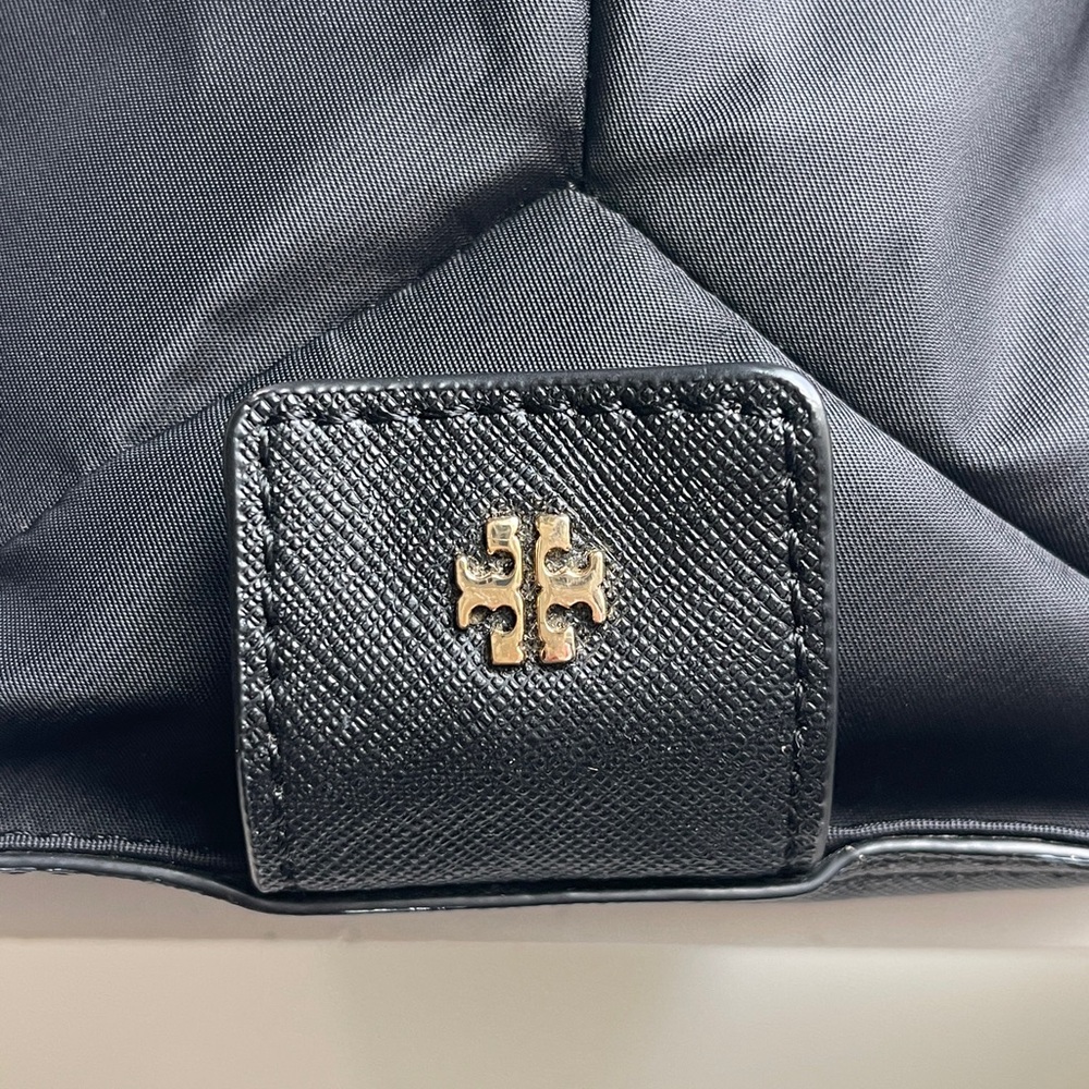 Tory Burch Ella Packable Tote - Picture 8 of 16